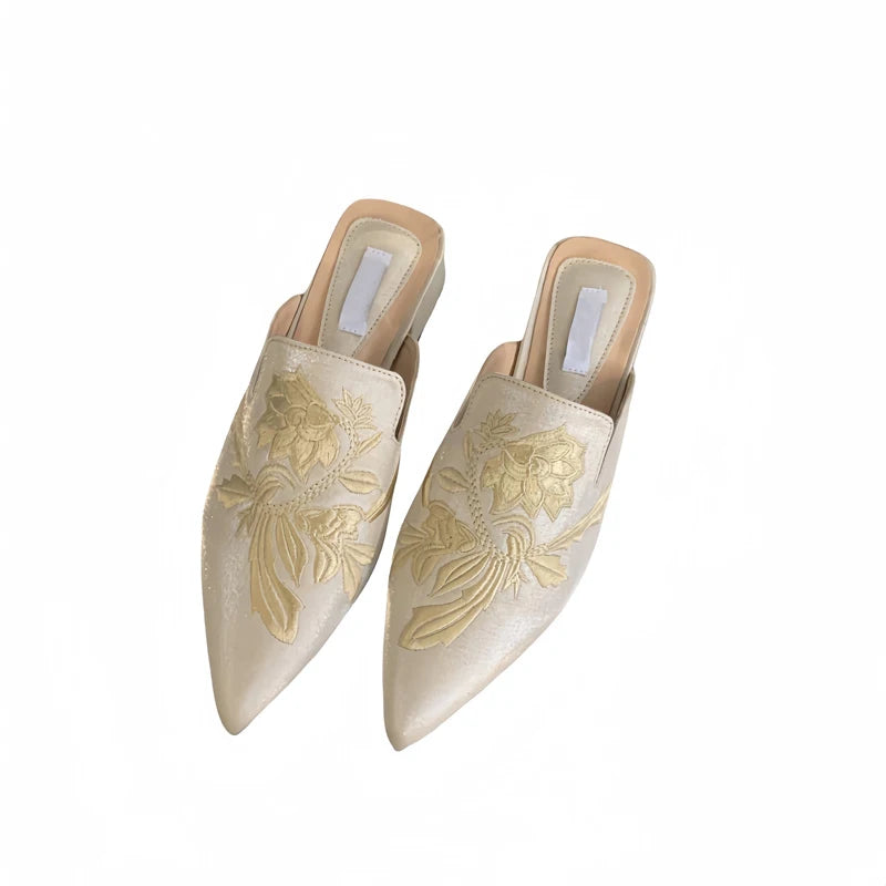 New Handwork Embroidery Slippers for Women