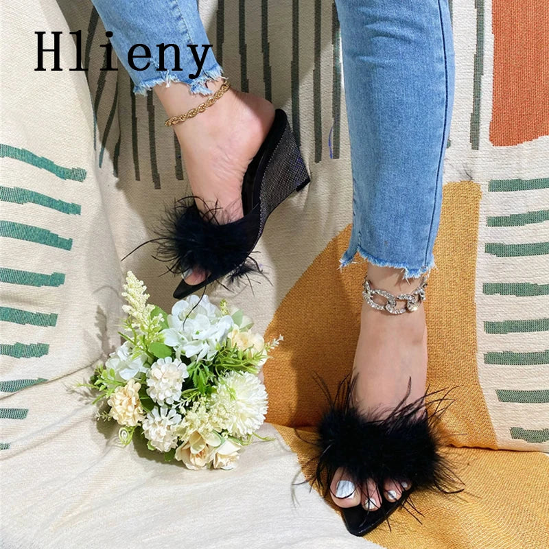 New Pointed Toe Fluffy Feather Fashion Slippers