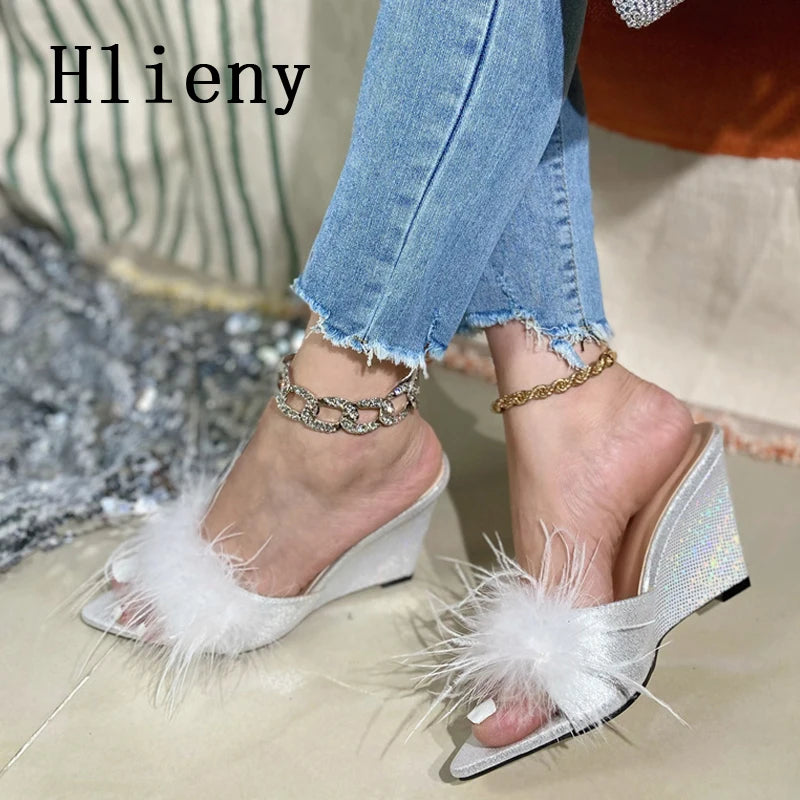 New Pointed Toe Fluffy Feather Fashion Slippers